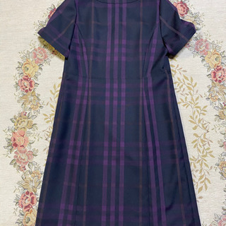 BURBERRY LONDON （バーバリーロンドン） 膝丈ワンピース