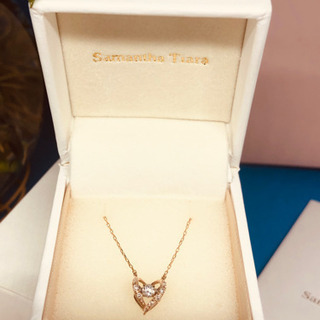 動くたびに揺らめき、キラキラと輝きを放つSamantha Tiara（サマンサティアラ）のネックレス 動くたびに揺らめき、キラキラと輝きを放つSamantha Tiara（サマンサ