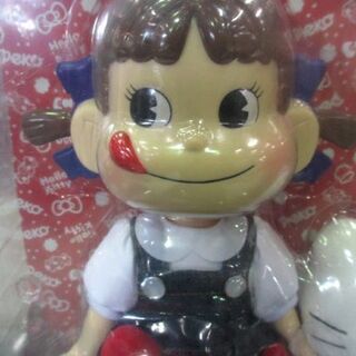 ハローキティ✖️ぺこちゃん オリジナルコラボドール FUJIYA
