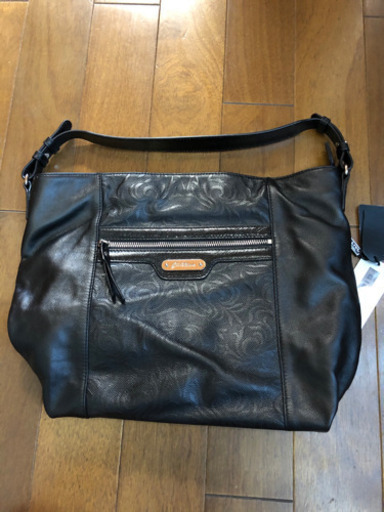 Gillivo ジリボ牛革のショルダーバッグ きー 豊中のバッグ ショルダーバッグ の中古あげます 譲ります ジモティーで不用品の処分