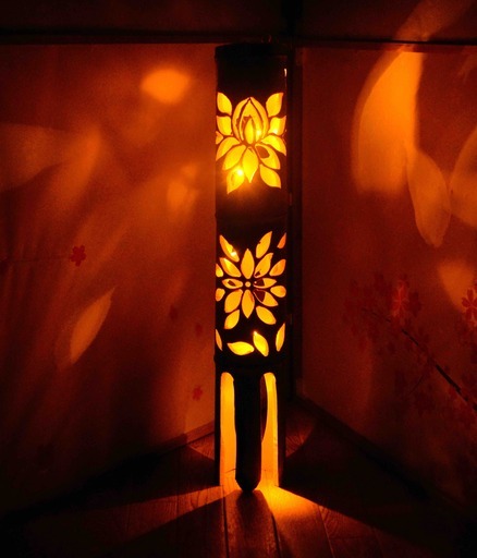 溢れる光 花と華 光が作る影絵が美しい Sada 高田市の照明器具の中古あげます 譲ります ジモティーで不用品の処分
