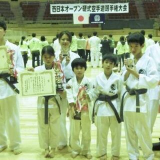 池田市の空手教室「龍舞会」五月山体育館教室 - 教室・スクール