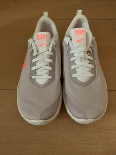 NEW WOMEN’S NIKE FLEX EXPERIENCE RN 8 25CM