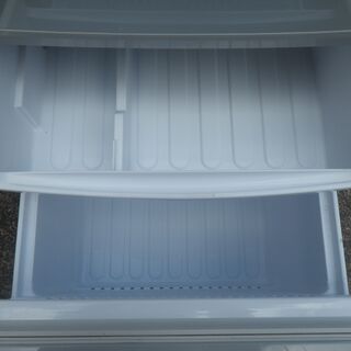 □配達可□シャープ ちょっと大きめ ノンフロン冷凍冷蔵庫 2ドア 開閉 