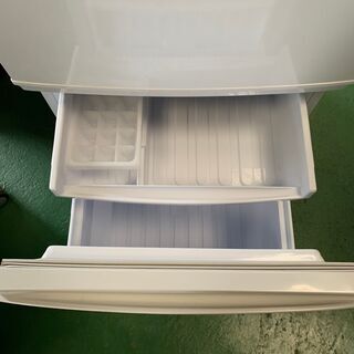 #KR35 Sharp 冷蔵庫 SJ-D14B-W 2016年製 137L