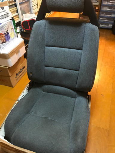 R31スカイライン　後期　運転席　マルチハイサポートシート