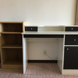 学習机➕本棚➕小さい机➕鏡
