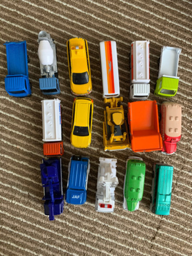トミカ はたらく車シリーズ16台 Sayo 那覇のミニカーの中古あげます 譲ります ジモティーで不用品の処分