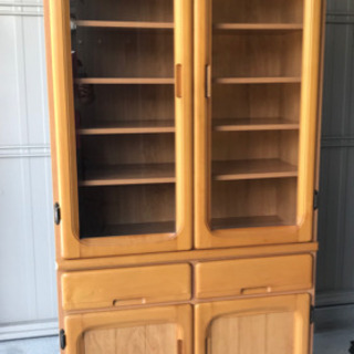 中古かわいい食器棚が無料 格安で買える ジモティー