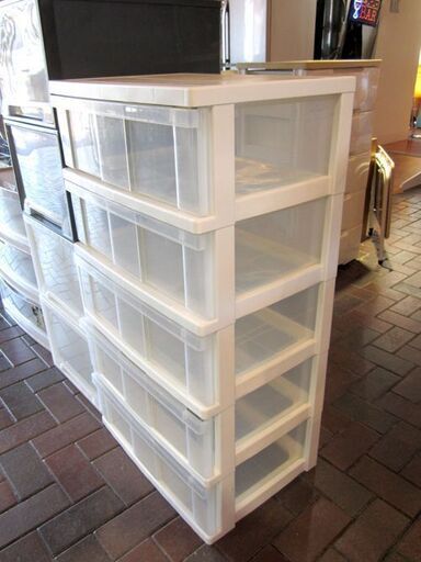 衣装ケース プラケース 収納ケース 大量入荷 いろいろ 500円 サイズもいろいろ 札幌市東区 新道東店 モノハウス 新道東 札幌 のリサイクルショップの無料広告 無料掲載の掲示板 ジモティー