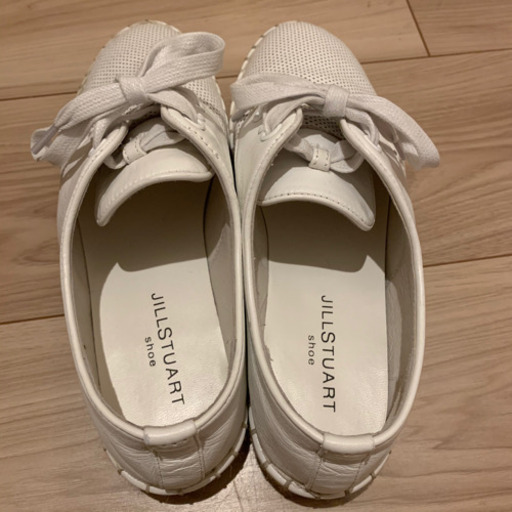 23cm ジルスチュアートのホワイトスニーカー あき 星ヶ丘の生活雑貨の中古あげます 譲ります ジモティーで不用品の処分