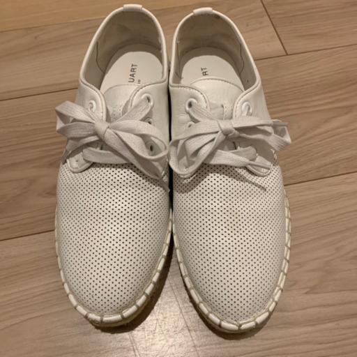 23cm ジルスチュアートのホワイトスニーカー あき 星ヶ丘の生活雑貨の中古あげます 譲ります ジモティーで不用品の処分