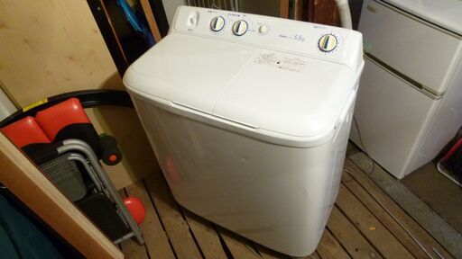配達無料♪ ハイアール 5.5kg 2槽式洗濯機 JW-W55E 2013年製 札幌 南区 澄川