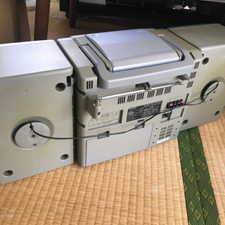 AIWA CDラジカセ　ラジオ　カセットデッキ付きミニコンポ