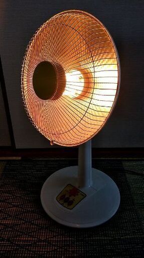 ハロゲンヒーター　首振り　800W タイマー付