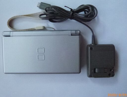 任天堂 ゲームボーイアドバンスds Lite Ac電源アダプタ付 トンヤ 中野新橋のポータブルゲーム ゲームボーイアドバンス の中古あげます 譲ります ジモティーで不用品の処分 任天堂 ゲームボーイアドバンスds Lite Ac電源アダプタ付 トンヤ 中野新橋のポータブルゲーム ゲームボーイアドバンス の中古あげます 譲ります ジモティーで不用品の処分