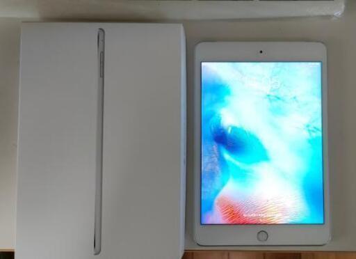 iPad mini4　16GB docomo