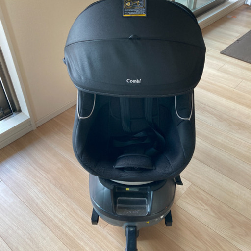Combi クルムーヴ ISOFIX エッグショック チャイルドシート