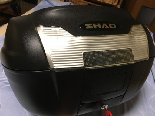 リアボックス　SHAD SH40 ベース付　40L