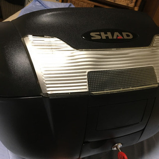 リアボックス　SHAD SH40 ベース付　40L