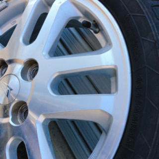 ダイハツ純正アルミホイール、タイヤ8分山