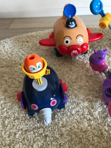 ねじねじアンパンマン だだんだん バイキンUFO ドキンUFO もぐりん 