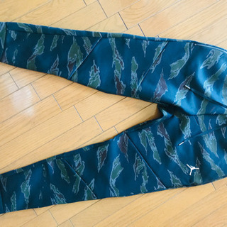 ナイキ エアジョーダン 上下 迷彩 Mサイズ 値段交渉可