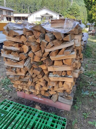 栗　薪　ブナ科クリ属 (落葉高木)　広葉樹　100キロ単位で