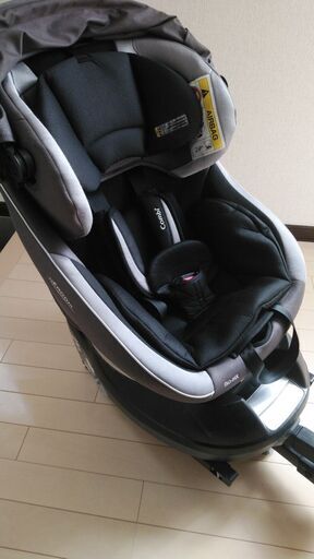 売ります！ コンビ ネルーム isofix nf600