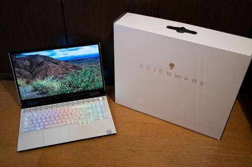 Alienware M17 R2　ほぼ未使用