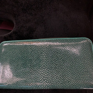 皮革の宝石 ゴダン 長財布