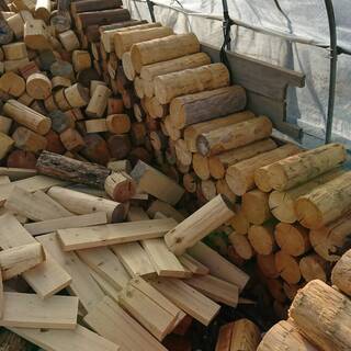 薪（針葉樹）18,000円/１㎥　★５㎥以上ご購入で送料無料（苫前から片道200km以内に限ります）★ → 売り切れました 