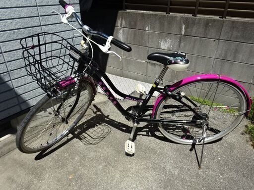 ブリヂストン製 　ジュニア向け自転車 ワイルドベリー　２６インチ