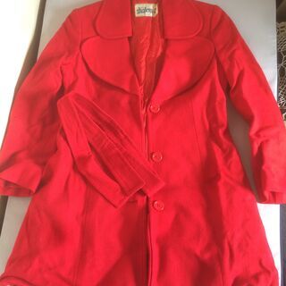 10月末に処分します。昭和レトロ　真っ赤なジャケット
