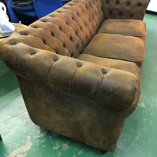 チェスターフィールドタイプソファ