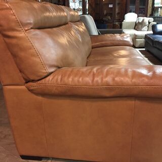 革張り３人掛けソファ