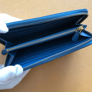 PRADA プラダ 長財布 ラウンドファスナー 正規品 美品 値下げしました