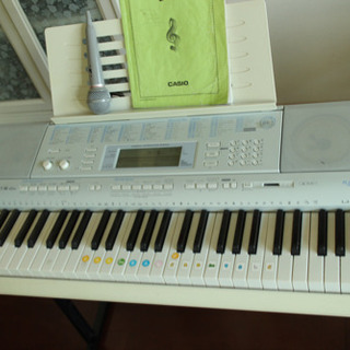 カシオ電子ピアノ LK－207
