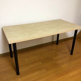IKEAのテーブル　150x 75 無料！