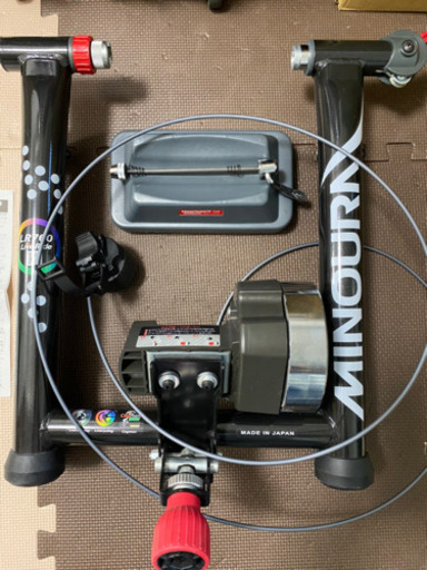 【値下げしました】9/9まで  ミノウラ　固定ローラー台　LR760