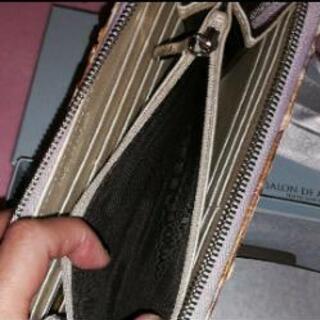 サロンドアルファード♡本革パイソン♡ラウンドファスナー長財布