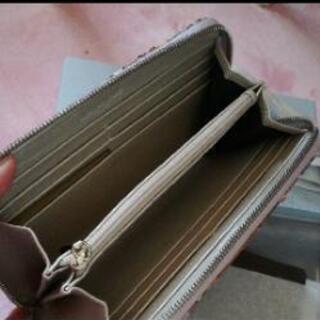 サロンドアルファード♡本革パイソン♡ラウンドファスナー長財布