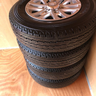 ブリジストンタイヤ、ホイール付き4本セット