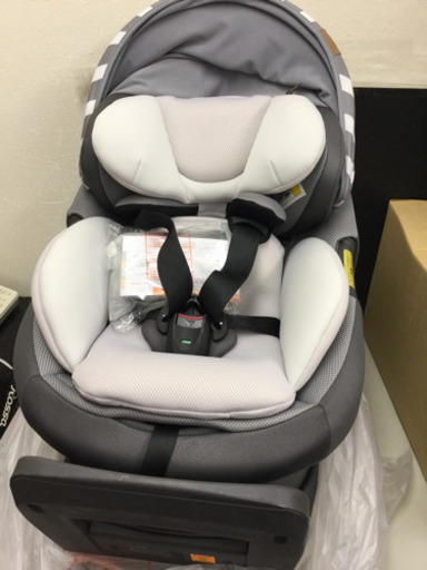 未使用品 コンビ チャイルドシート THE S ISOFIX エッグショック CG