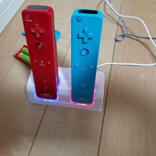 任天堂　Wii　リモコン充電池とポッド