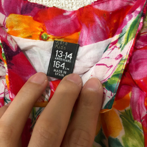 ザラキッズzara Kids 花柄ワンピース しろうさぎ 海老津の家具の中古あげます 譲ります ジモティーで不用品の処分