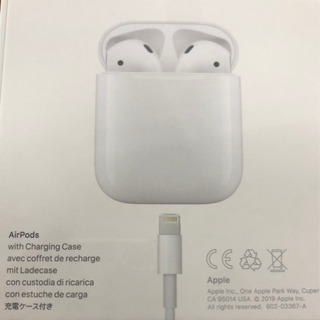 Apple AirPods with Charging Case エアポッズ