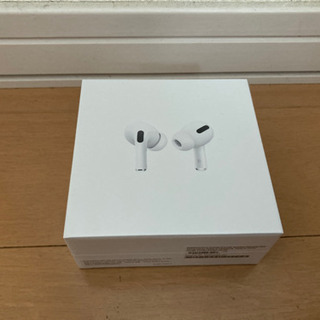 AirPods Pro with Wireless Chargi...