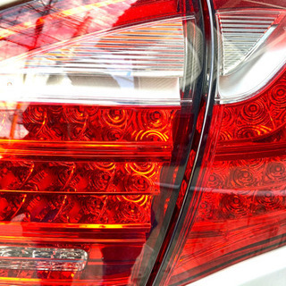 【カイエン958】【turbo】【前期】左右セット【レッド純正テールランプ】 カイエン958】【turbo】【前期】左右セット【レッド純正テールランプ