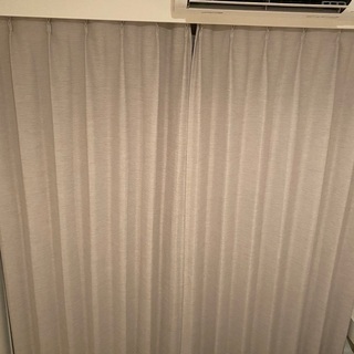 ニトリ　ベージュのカーテン　100×220cm ×2枚
